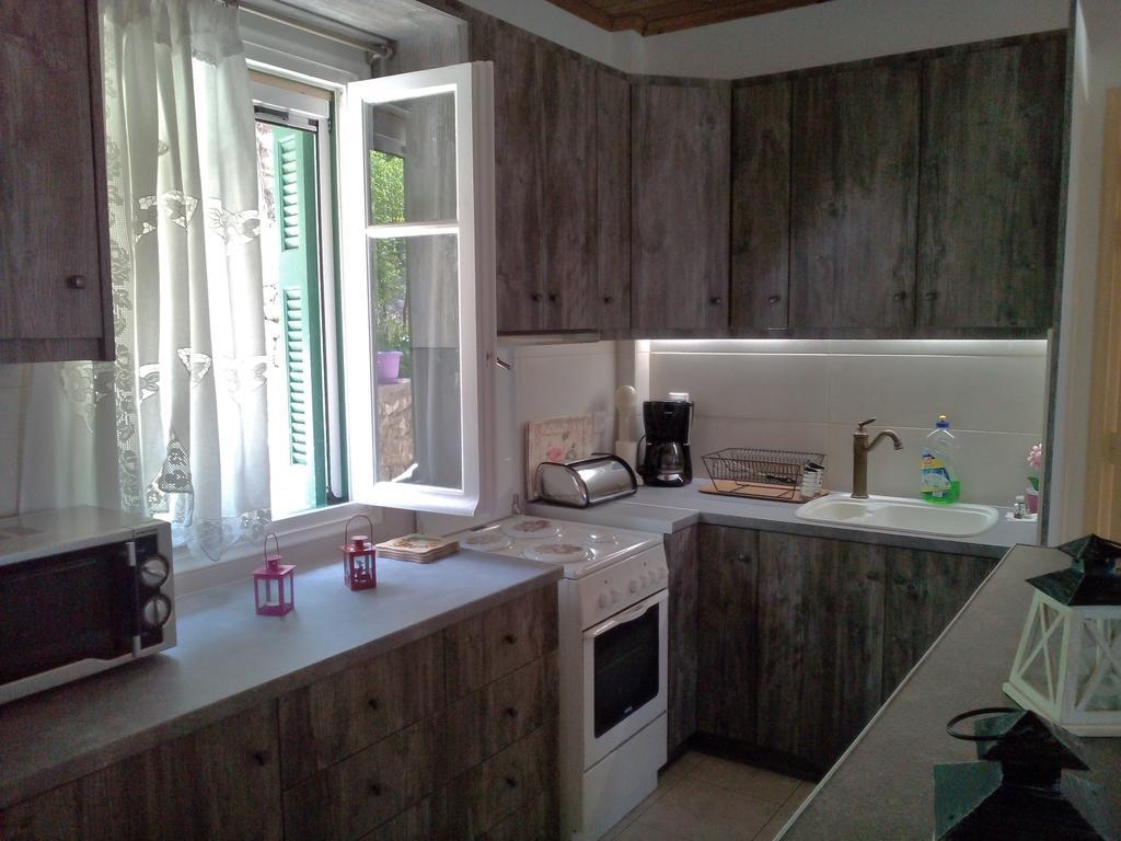 Christos House Villa Kariá Habitación foto